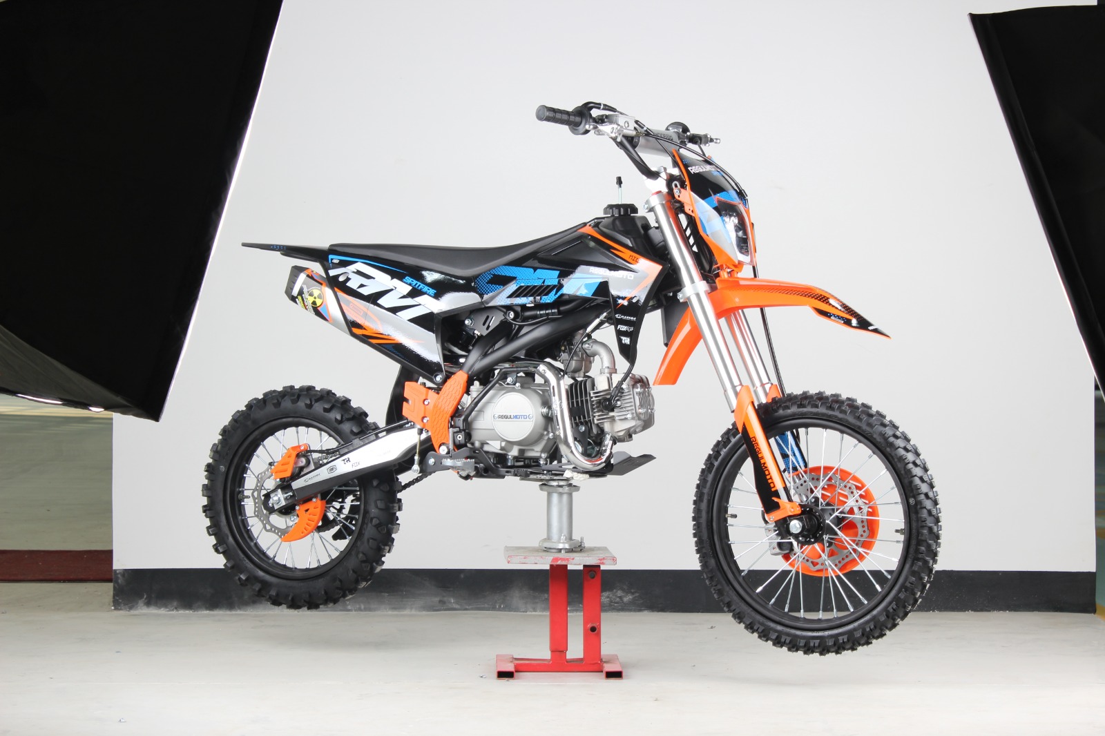 Фото питбайка Regulmoto SPITFIRE 17/14