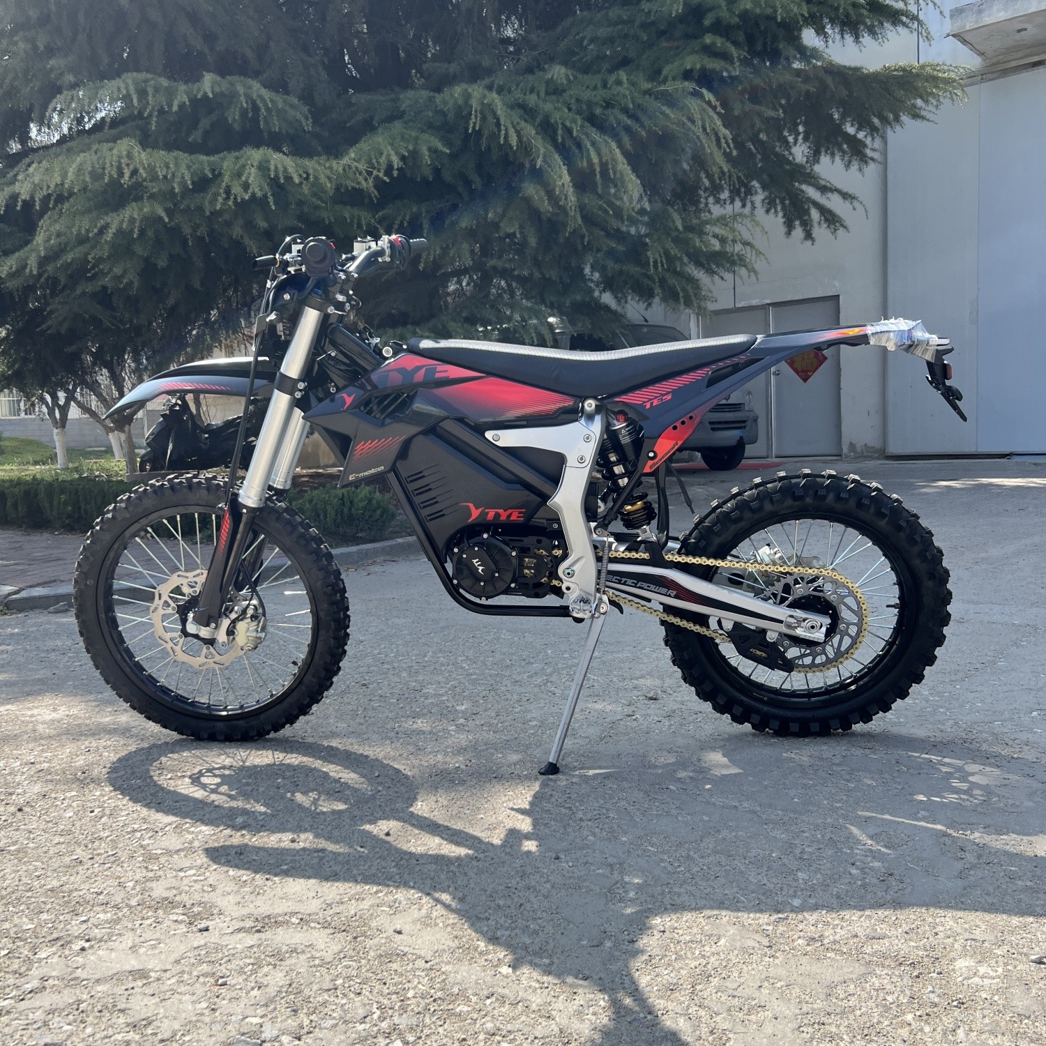 Фото электро питбайка TYE Moto TYE5000 On Road